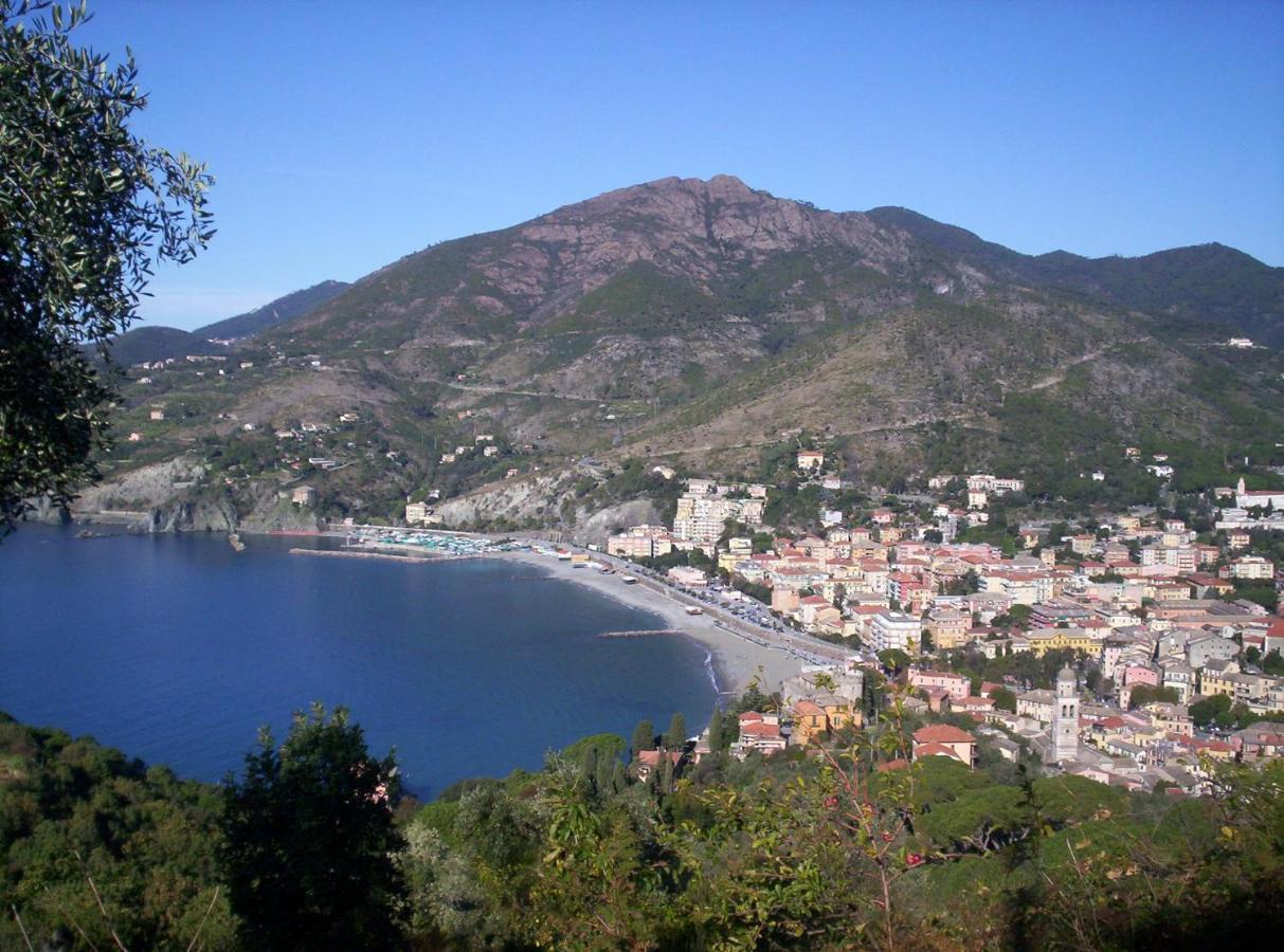 Host In Levanto - Maestrale Con Biciclette Kültér fotó